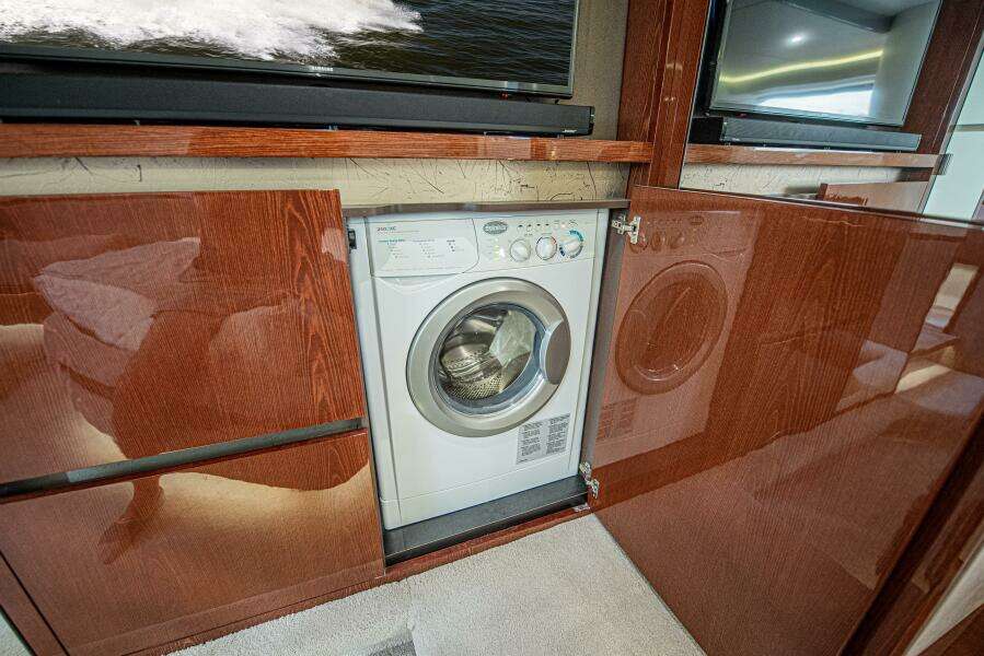 55ft Sea Ray Yacht For Sale