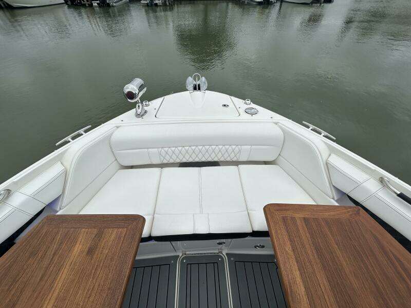35ft Sea Ray Yacht For Sale