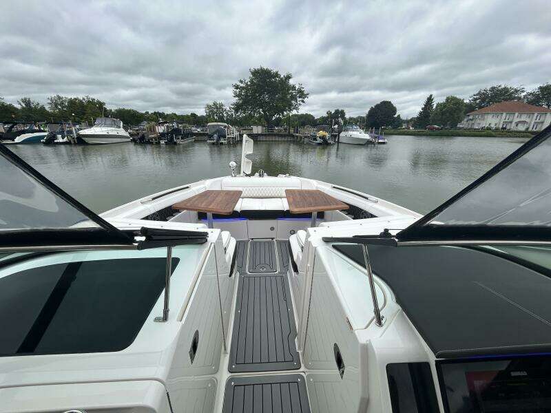 35ft Sea Ray Yacht For Sale