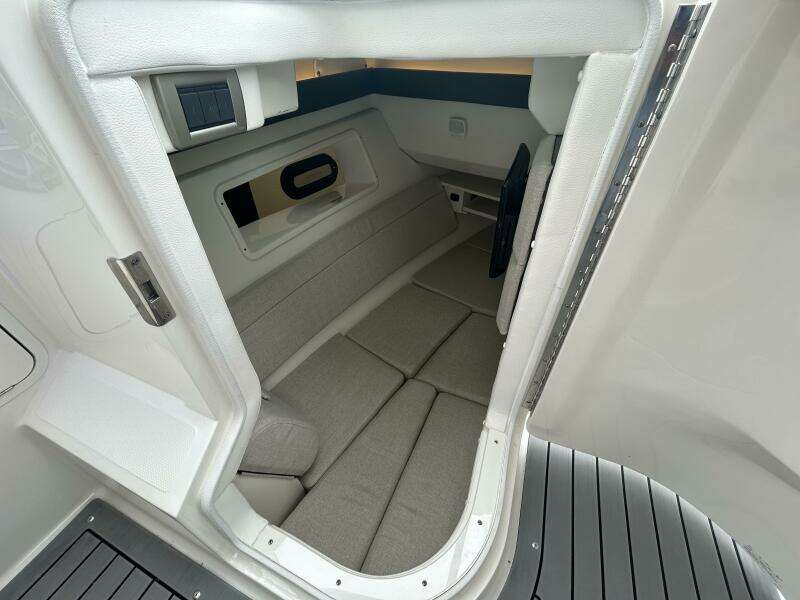 35ft Sea Ray Yacht For Sale