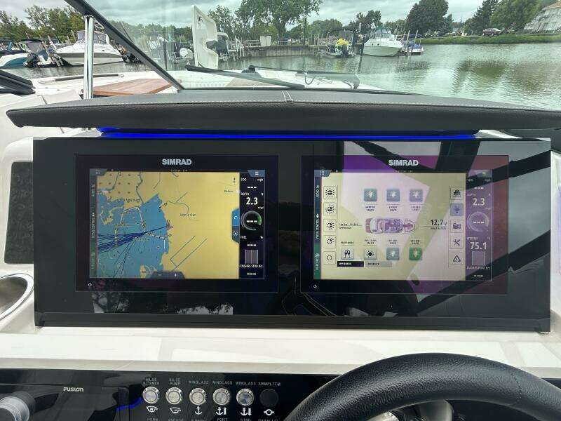 35ft Sea Ray Yacht For Sale