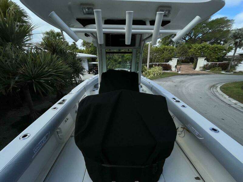 28ft Boston Whaler Yacht For Sale