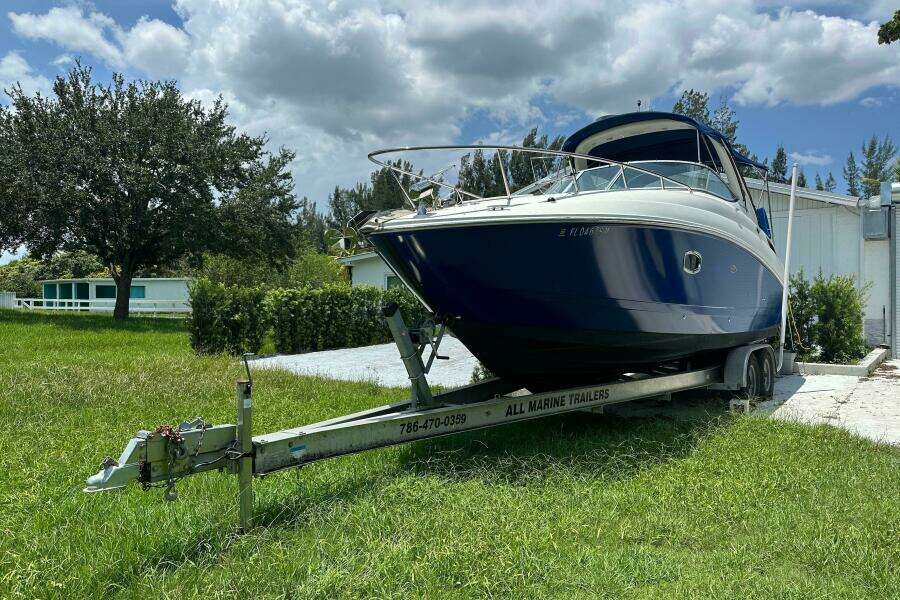 28ft Sea Ray Yacht For Sale