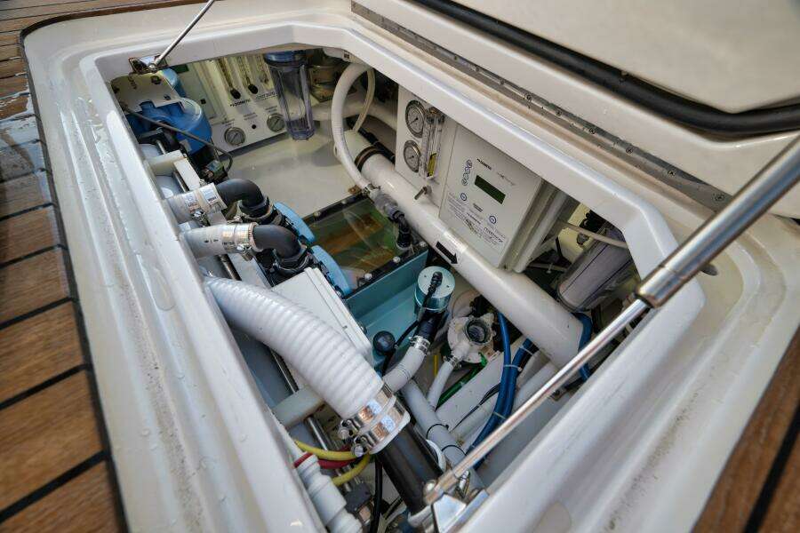 KARMA 46ft Winter Custom Yachts Yacht For Sale