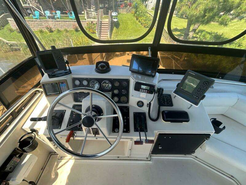 Sunny Side Up 34ft Silverton Yacht For Sale