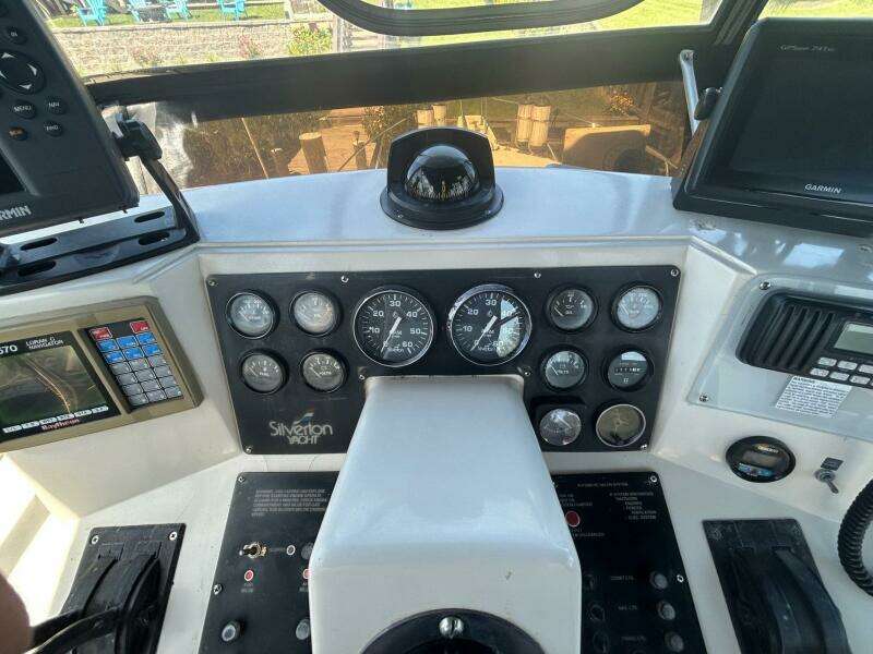 Sunny Side Up 34ft Silverton Yacht For Sale