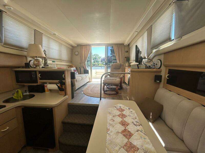 Sunny Side Up 34ft Silverton Yacht For Sale