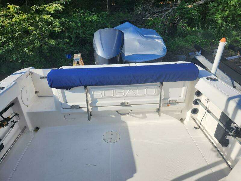 24ft Robalo Yacht For Sale