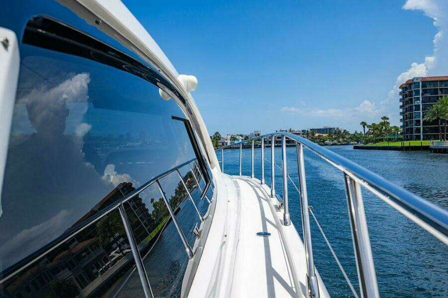 Endurance 50ft Azimut Yacht For Sale