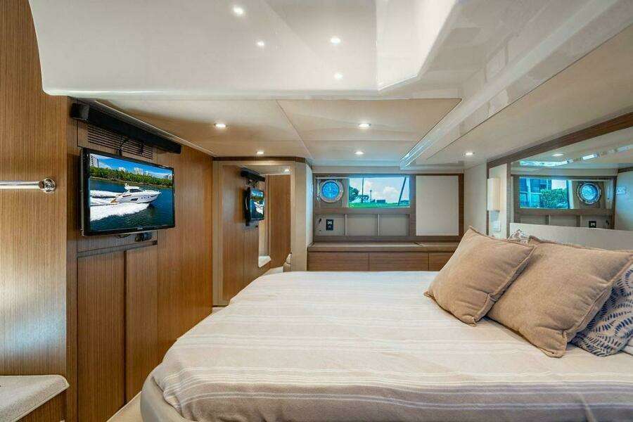 Endurance 50ft Azimut Yacht For Sale