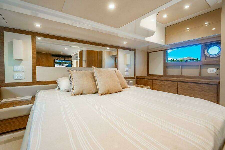 Endurance 50ft Azimut Yacht For Sale