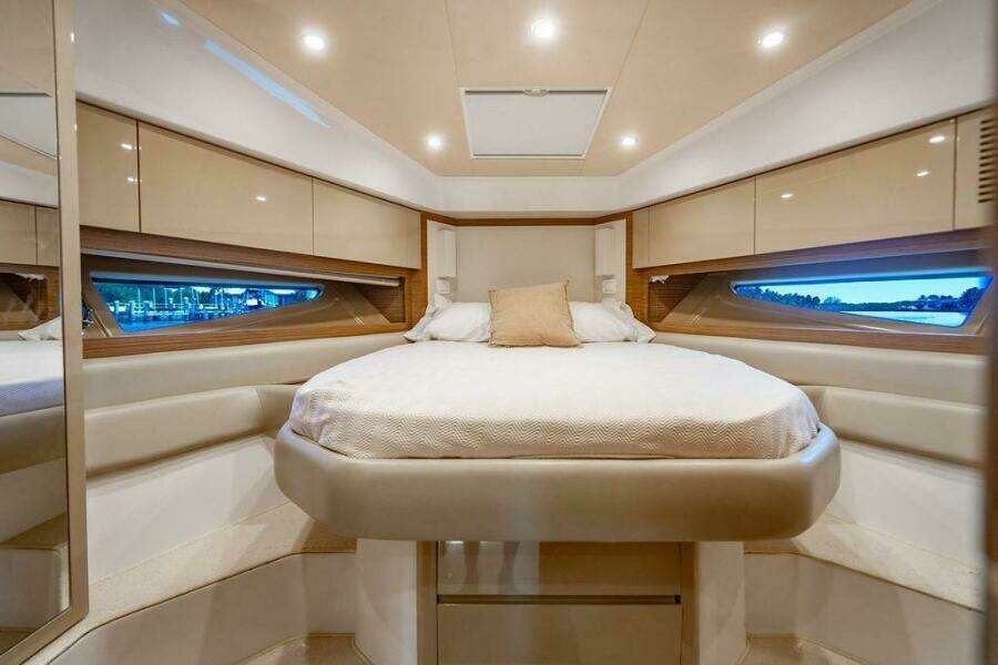 Endurance 50ft Azimut Yacht For Sale