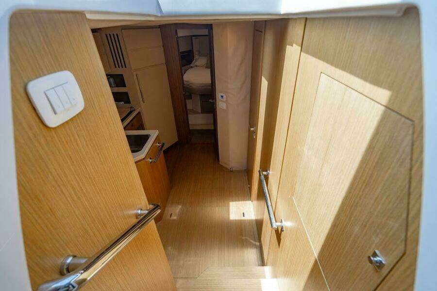 Endurance 50ft Azimut Yacht For Sale