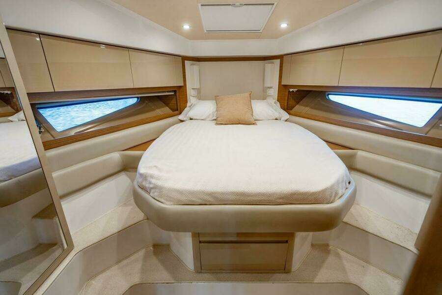 Endurance 50ft Azimut Yacht For Sale