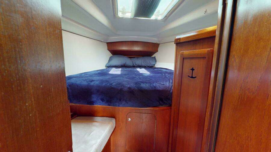 Wind Kist 43ft Hunter Yacht For Sale