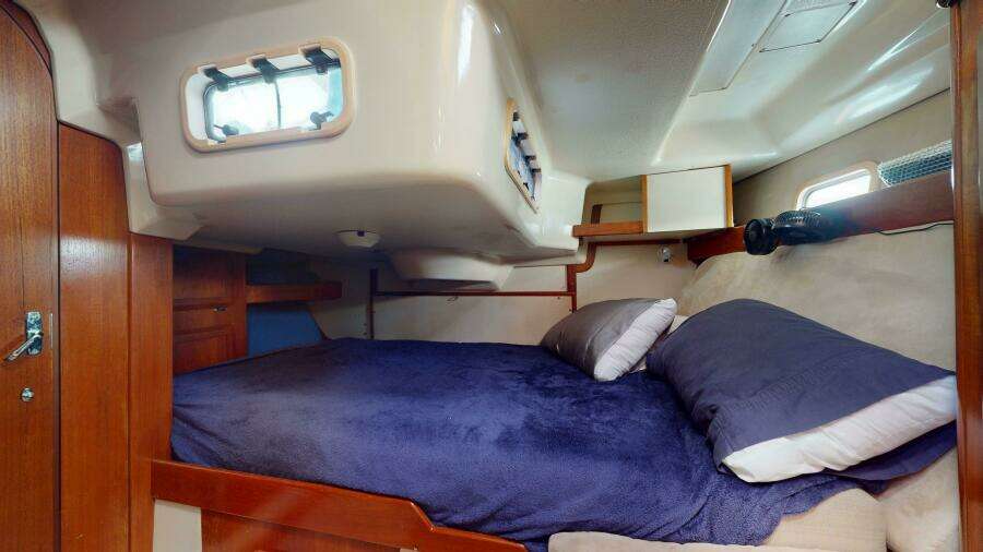 Wind Kist 43ft Hunter Yacht For Sale