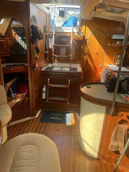 Wind Kist 43ft Hunter Yacht For Sale