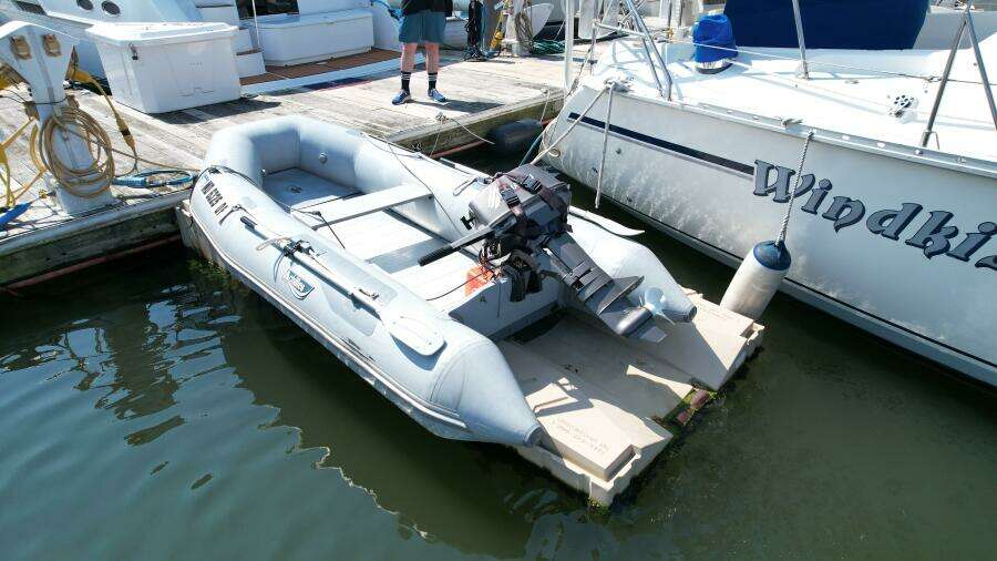 Wind Kist 43ft Hunter Yacht For Sale