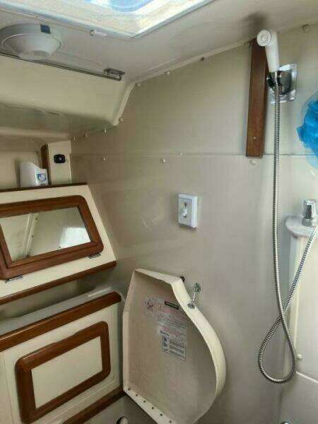 Wind Kist 43ft Hunter Yacht For Sale