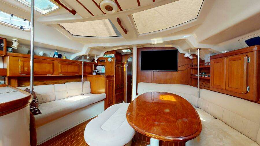 Wind Kist 43ft Hunter Yacht For Sale