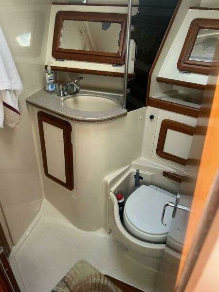 Wind Kist 43ft Hunter Yacht For Sale