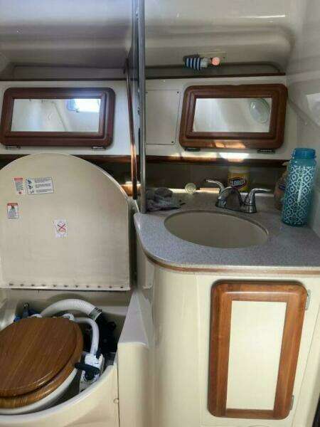Wind Kist 43ft Hunter Yacht For Sale