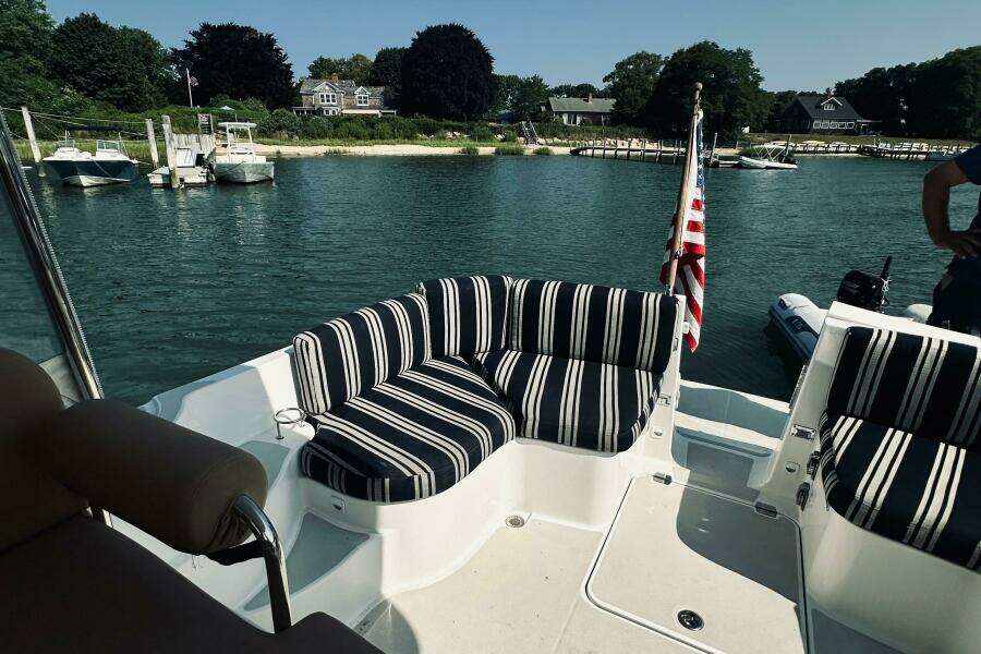 Sisters 30ft Back Cove Yacht For Sale