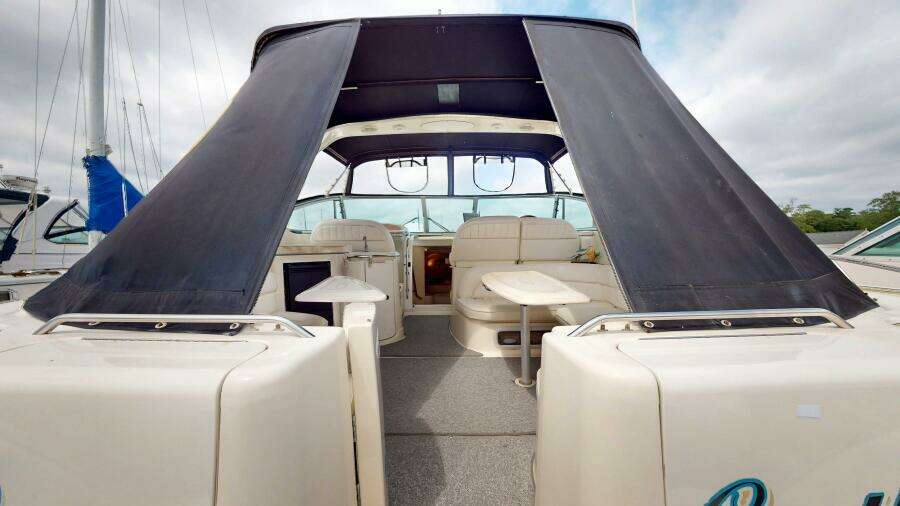 Ocean Castle 41ft Maxum Yacht For Sale