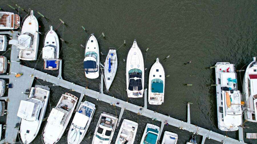 Ocean Castle 41ft Maxum Yacht For Sale