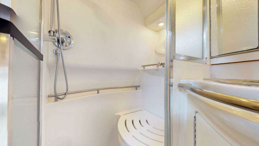 Ocean Castle 41ft Maxum Yacht For Sale