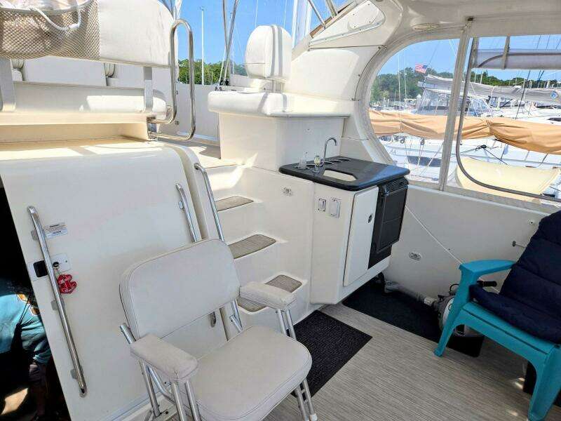 39ft Silverton Yacht For Sale