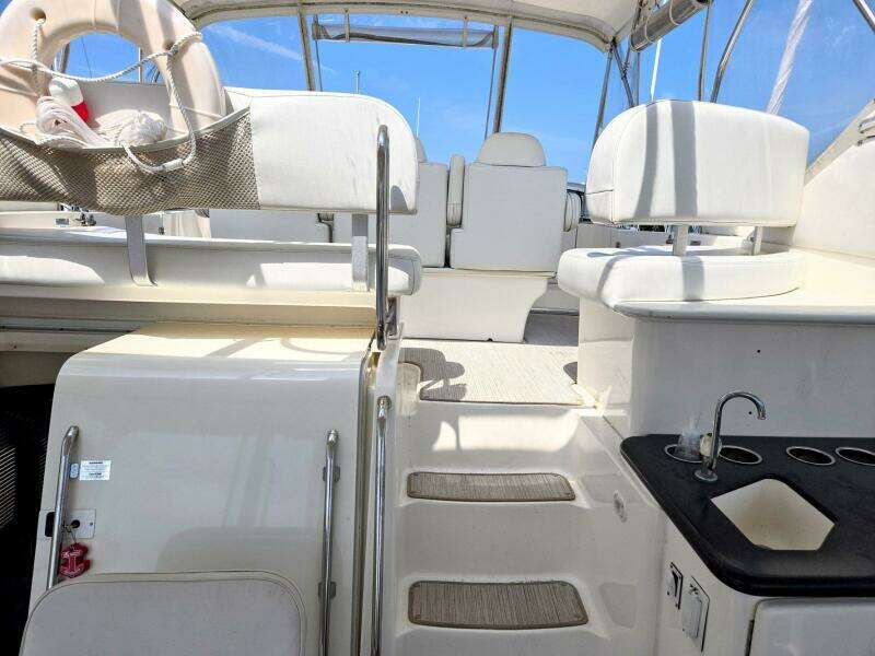 39ft Silverton Yacht For Sale
