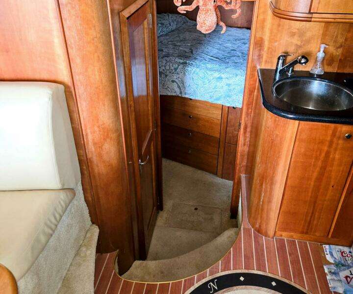 39ft Silverton Yacht For Sale