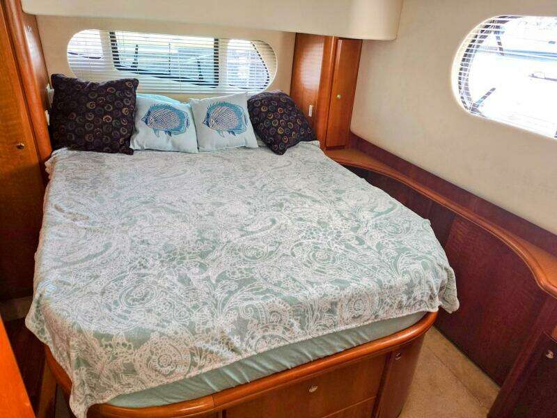 39ft Silverton Yacht For Sale