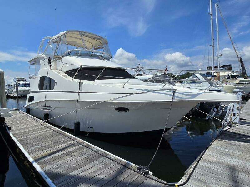 39ft Silverton Yacht For Sale