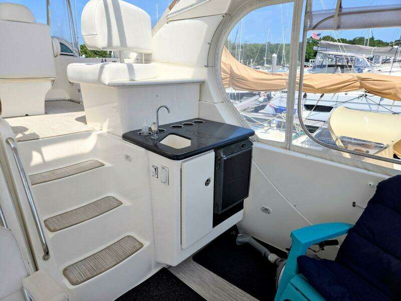 39ft Silverton Yacht For Sale