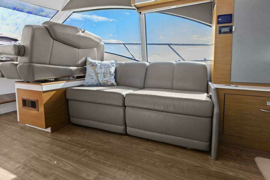2014 45 Cruisers Yachts Cantius - Best Times Too 