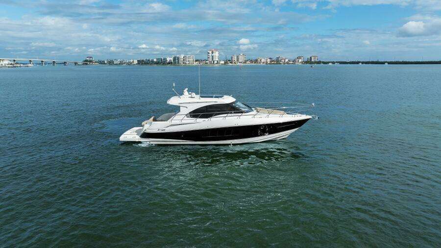 2014 45 Cruisers Yachts Cantius - Best Times Too 