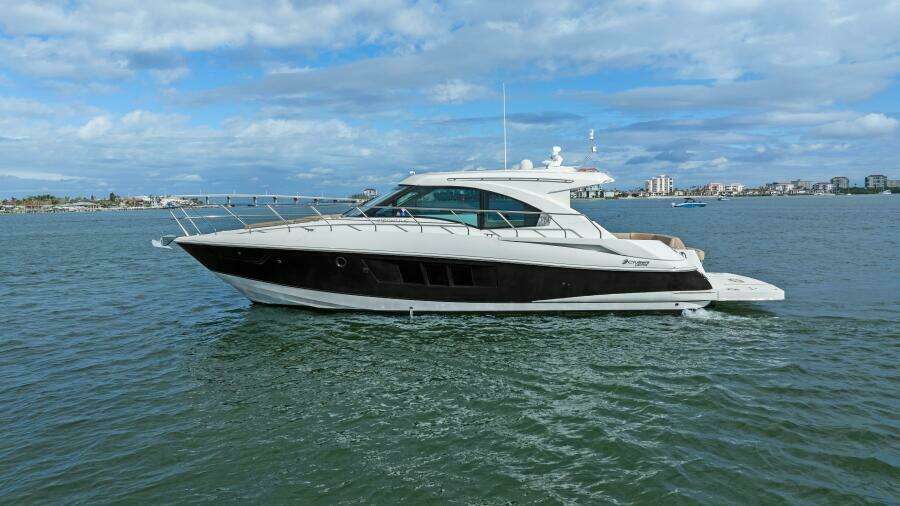 2014 45 Cruisers Yachts Cantius - Best Times Too 