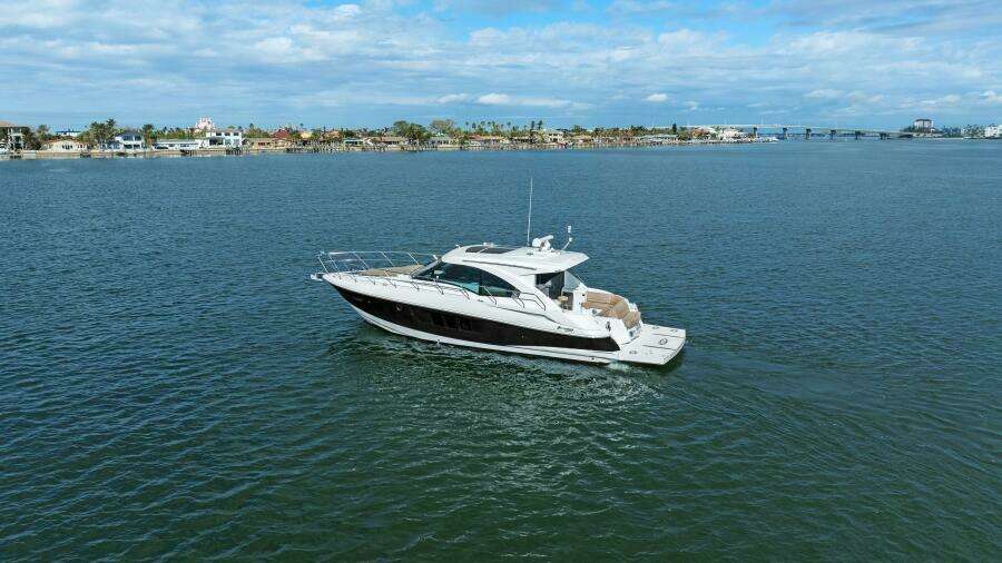 2014 45 Cruisers Yachts Cantius - Best Times Too 