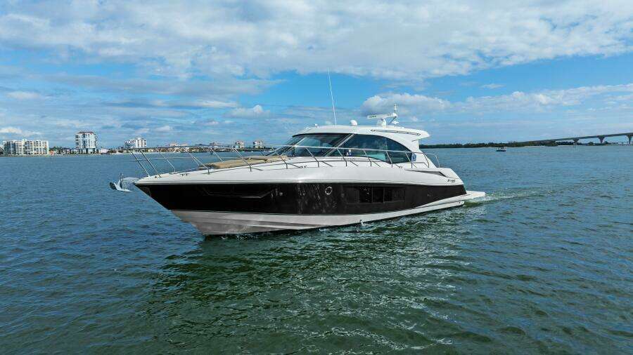 2014 45 Cruisers Yachts Cantius - Best Times Too 