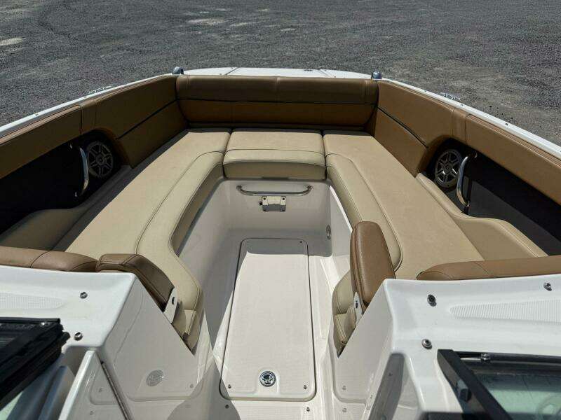 24ft Sea Ray Yacht For Sale