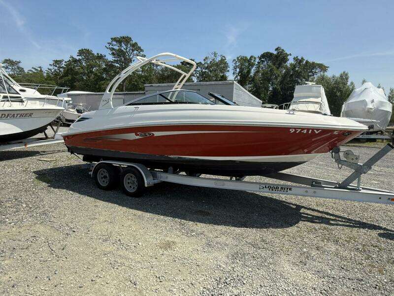 24ft Sea Ray Yacht For Sale