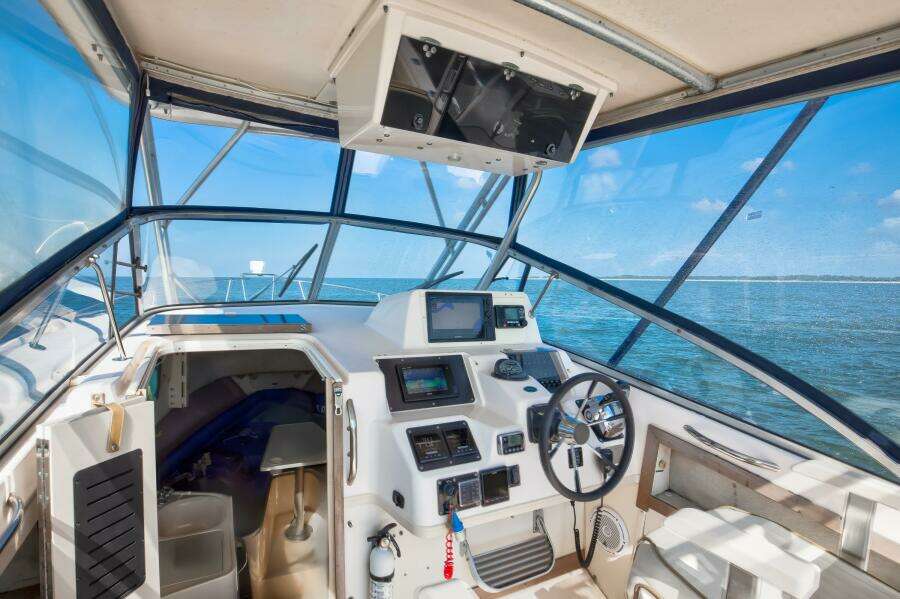 Crazy Lady 30ft Grady White Yacht For Sale