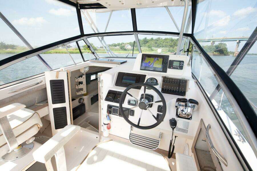 Crazy Lady 30ft Grady White Yacht For Sale