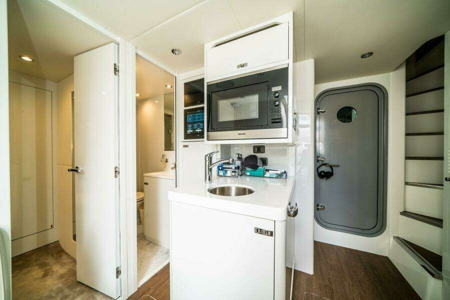 85ft Princess Yacht For Sale