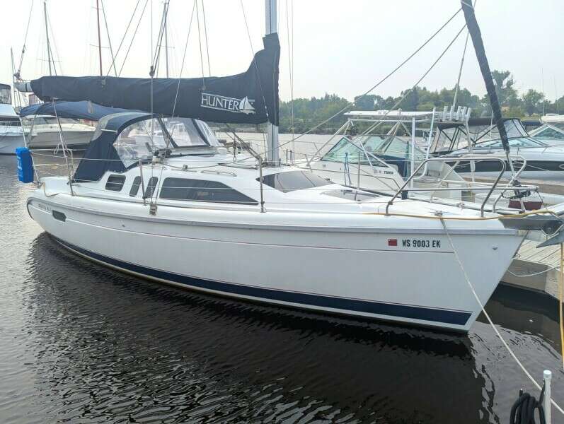 Sunny II 29ft Hunter Yacht For Sale