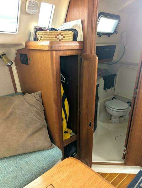 Sunny II 29ft Hunter Yacht For Sale