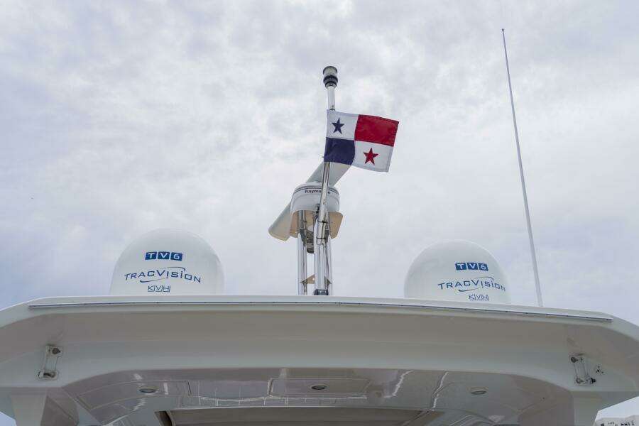 PRIVE 66ft Azimut Yacht For Sale