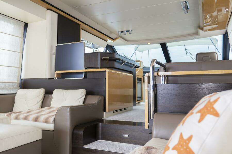 PRIVE 66ft Azimut Yacht For Sale
